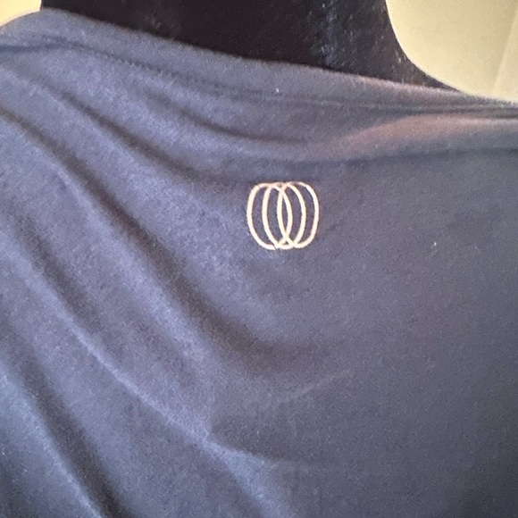 Balance Collection stretchy cape - Picture 8 of 13